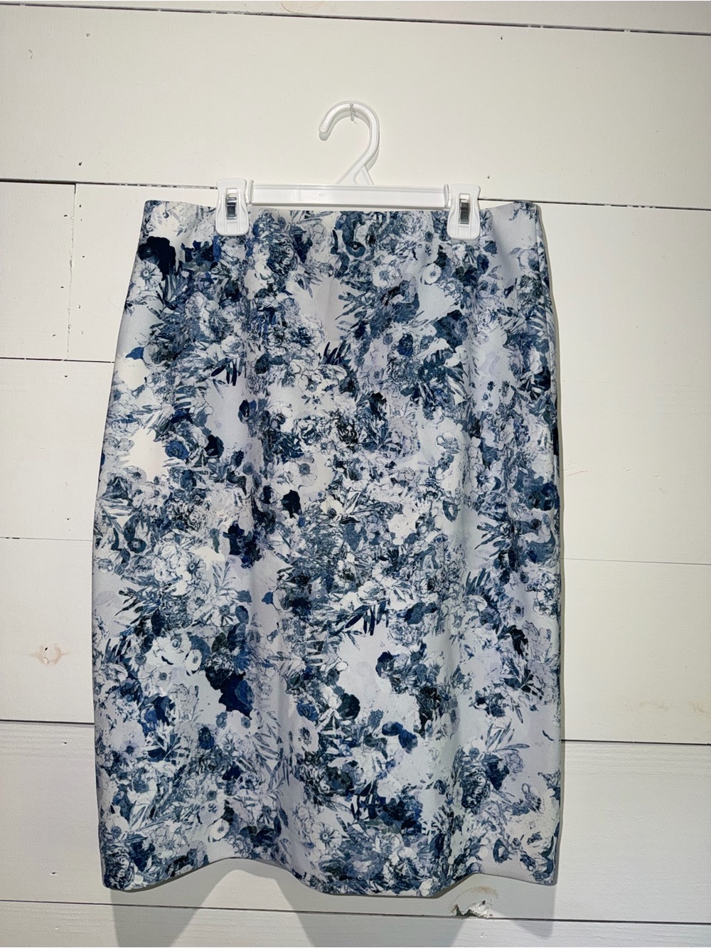 Alex Marie Blue White Floral Pencil Skirt Size 6